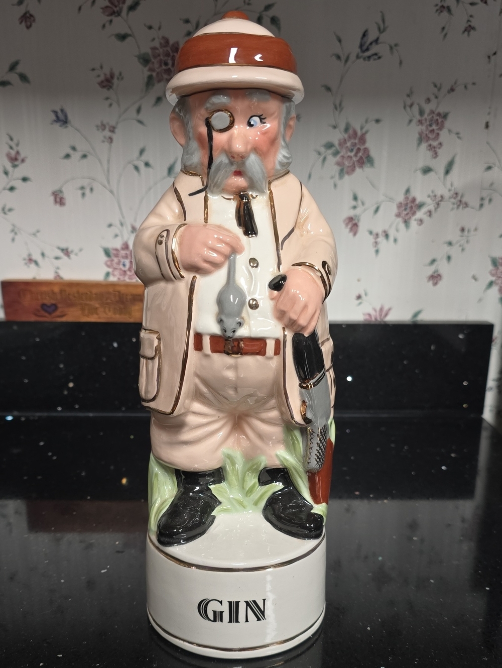 Very Vintage-Style Ceramic Gin Decanter - Beige and Brown